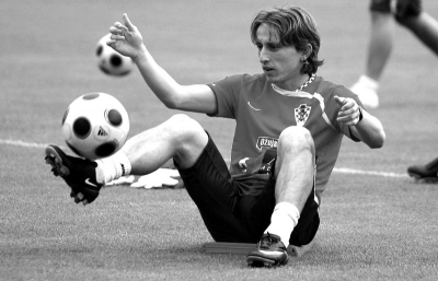 瓜帅：真正的赛季现在才开始；B席是我执教过的最佳球员之一